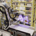 Amazon cuenta con casi la misma cantidad de empleados y robots para tareas en sus centros de distribución