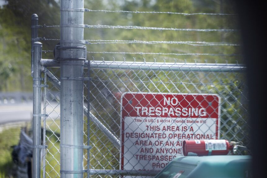 “La única opción que te dan es la deportación”: migrantes denunciaron las condiciones en Alligator Alcatraz
