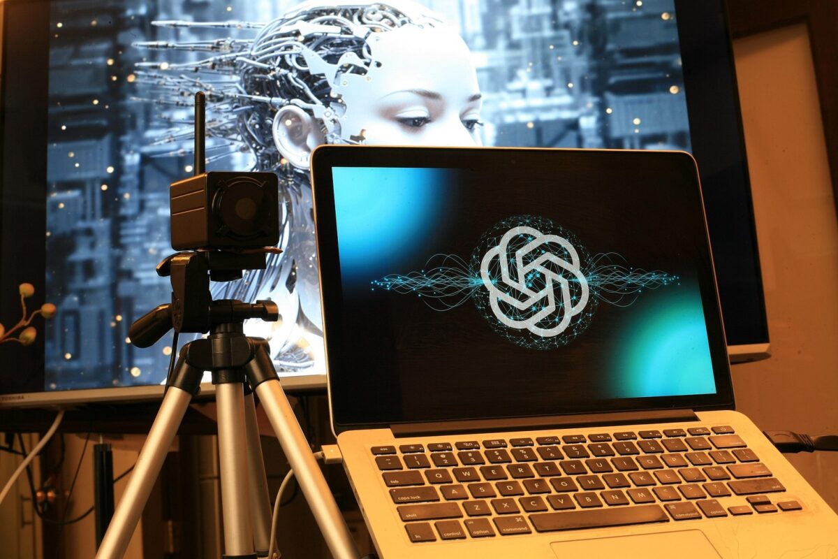 Informe de la Unesco destaca impacto ambiental de los grandes modelos de inteligencia artificial