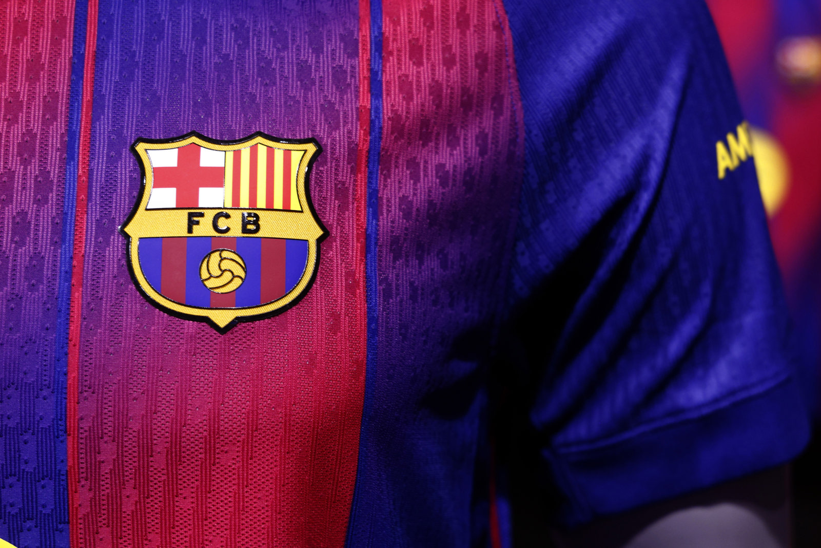 La UEFA multó al FC Barcelona con 60 millones de euros