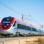 Migrante venezolano perdió las piernas tras ser arrollado por un tren en Chile