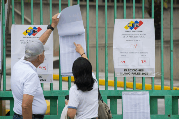 El CNE presentó el primer boletín de las elecciones municipales del 27 de julio