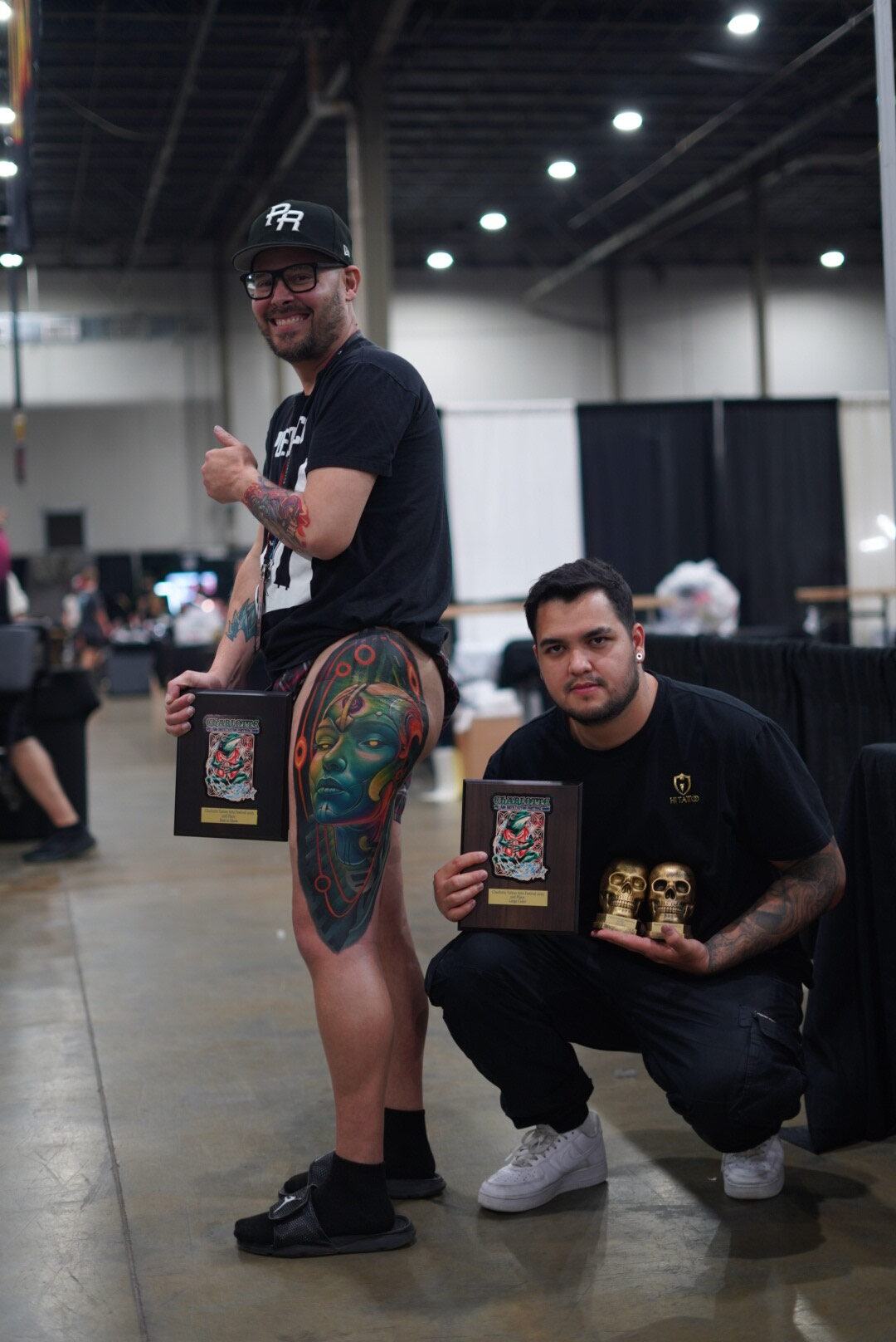 Jesser Escobar, el tatuador venezolano que destaca en festivales internacionales con realismo y creatividad