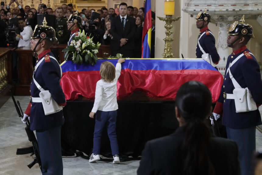 En imágenes:  Colombia le dio el último adiós a Miguel Uribe Turbay
