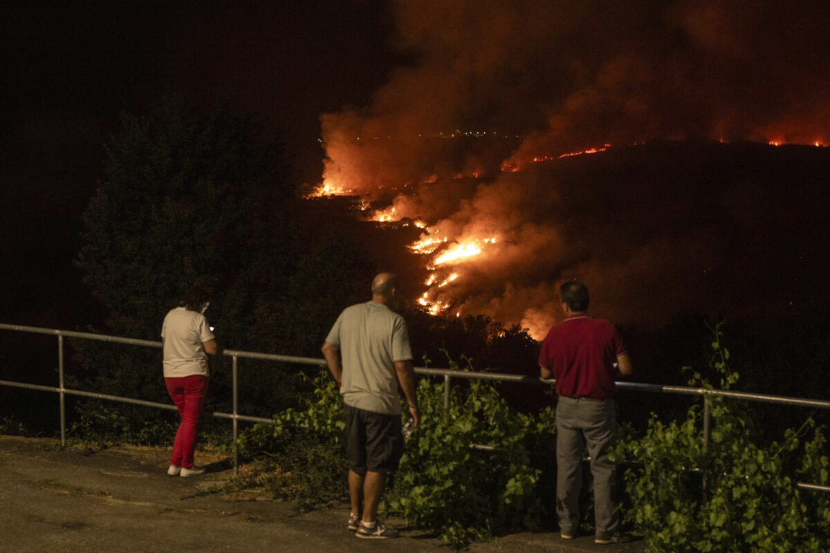 Incendios en Europa han dejado al menos 5 muertos, decenas de heridos y miles de evacuados