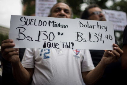 Sindicalistas venezolanos protestaron para pedir el aumento del salario mínimo y la libertad de los presos políticos