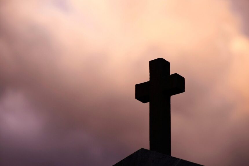 Arquidiócesis de Miami denunció la detención de un sacerdote venezolano al regresar a EE UU