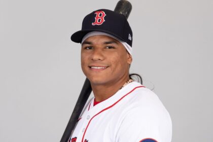 Jhostynxon García será el venezolano 500 en la MLB tras ser ascendido por Medias Rojas de Boston