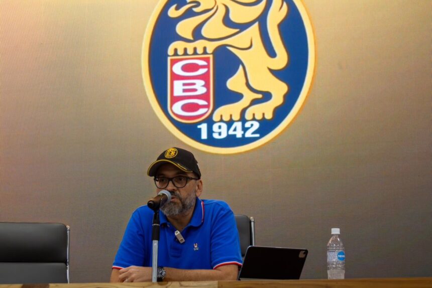 Leones del Caracas confirmó que Juan Carlos Escobar dejará su cargo como presidente del club
