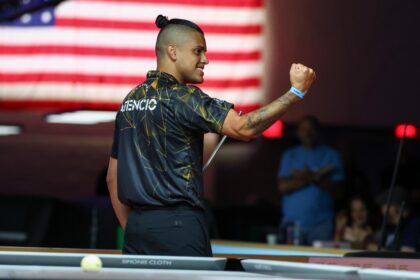 El venezolano Jesús Atencio brilla en el Florida Open tras derrotar a leyendas mundiales del pool