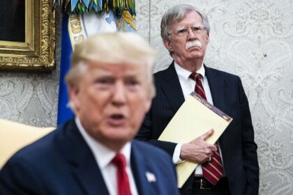 El FBI allanó la casa de un exasesor de seguridad de Donald Trump