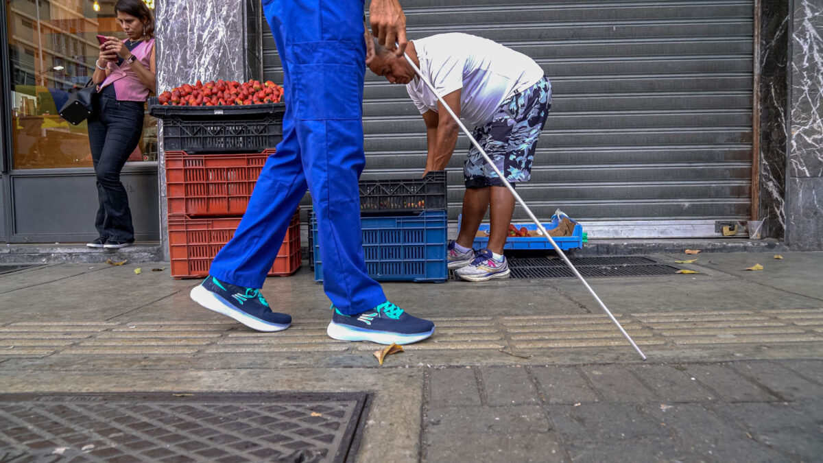 Rutas podotáctiles en Caracas: señales para una ciudad más inclusiva