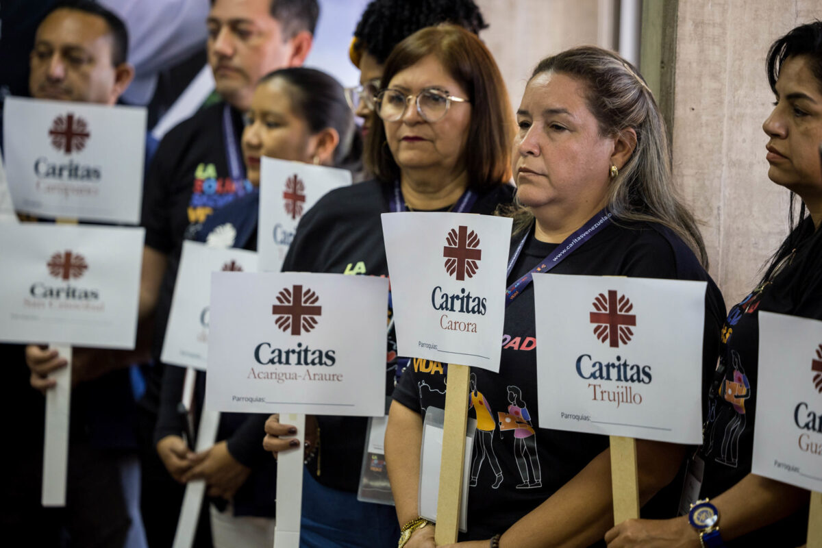 Cáritas Venezuela ha entregado 160 toneladas de insumos a 100.000 afectados por lluvias