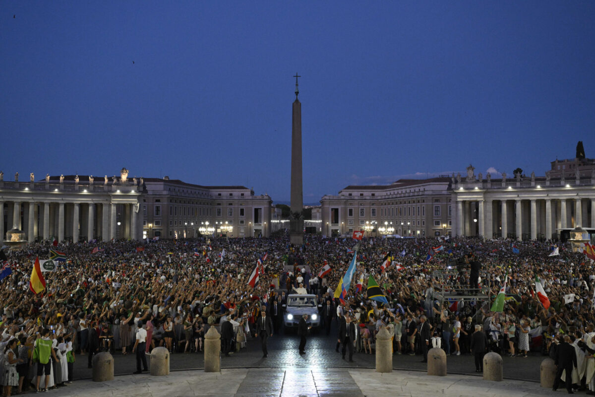 El papa en el multitudinario Jubileo de los Jóvenes: "La amistad puede cambiar el mundo"