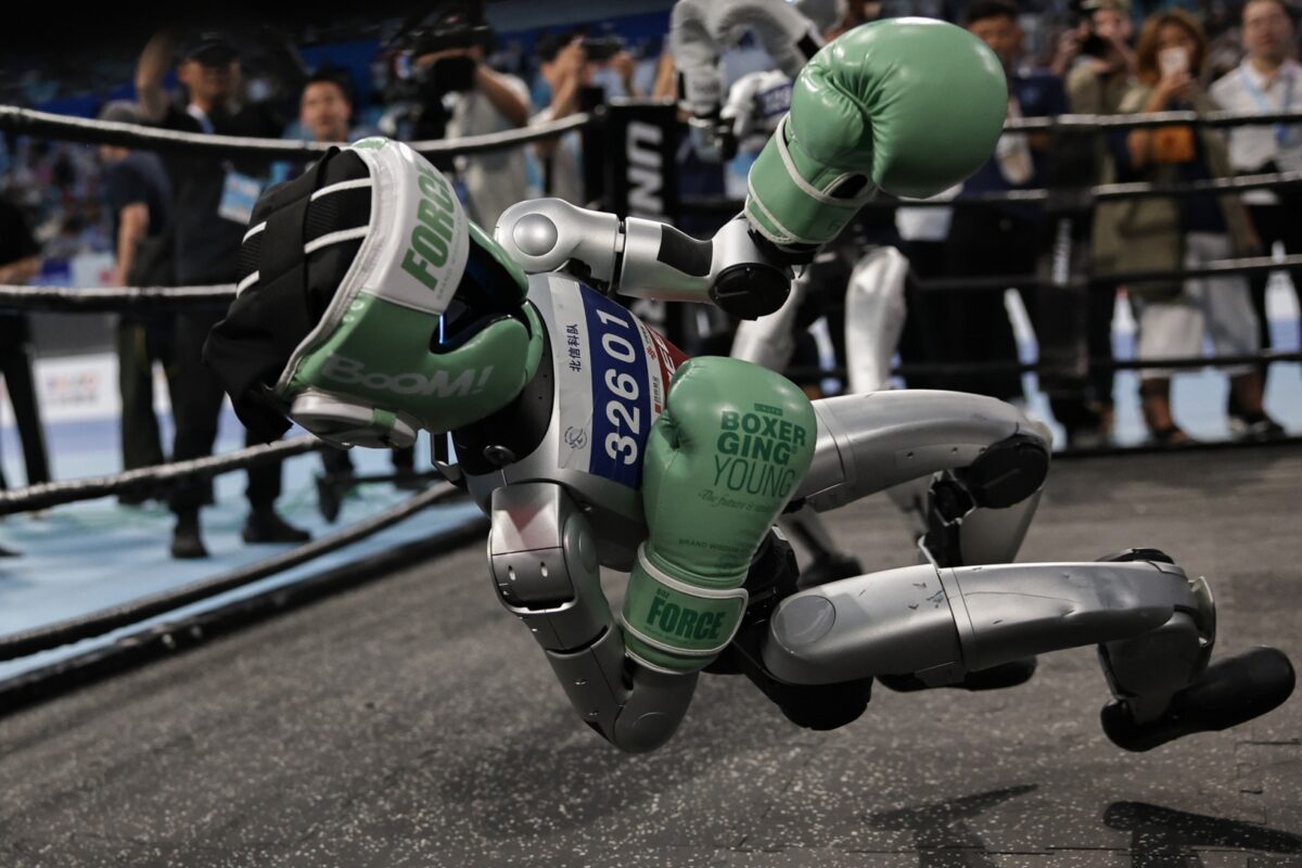 China inauguró los primeros Juegos Mundiales de Robots Humanoides