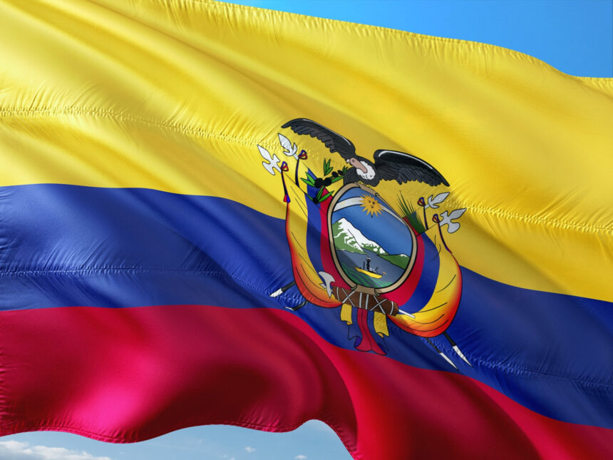 Ecuador exigirá visa de transeúnte a ciudadanos de 40 países, incluyendo venezolanos