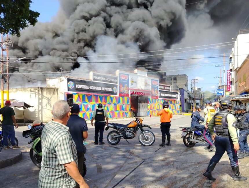 Reportaron un incendio en el mercado La Cebollera de Valencia