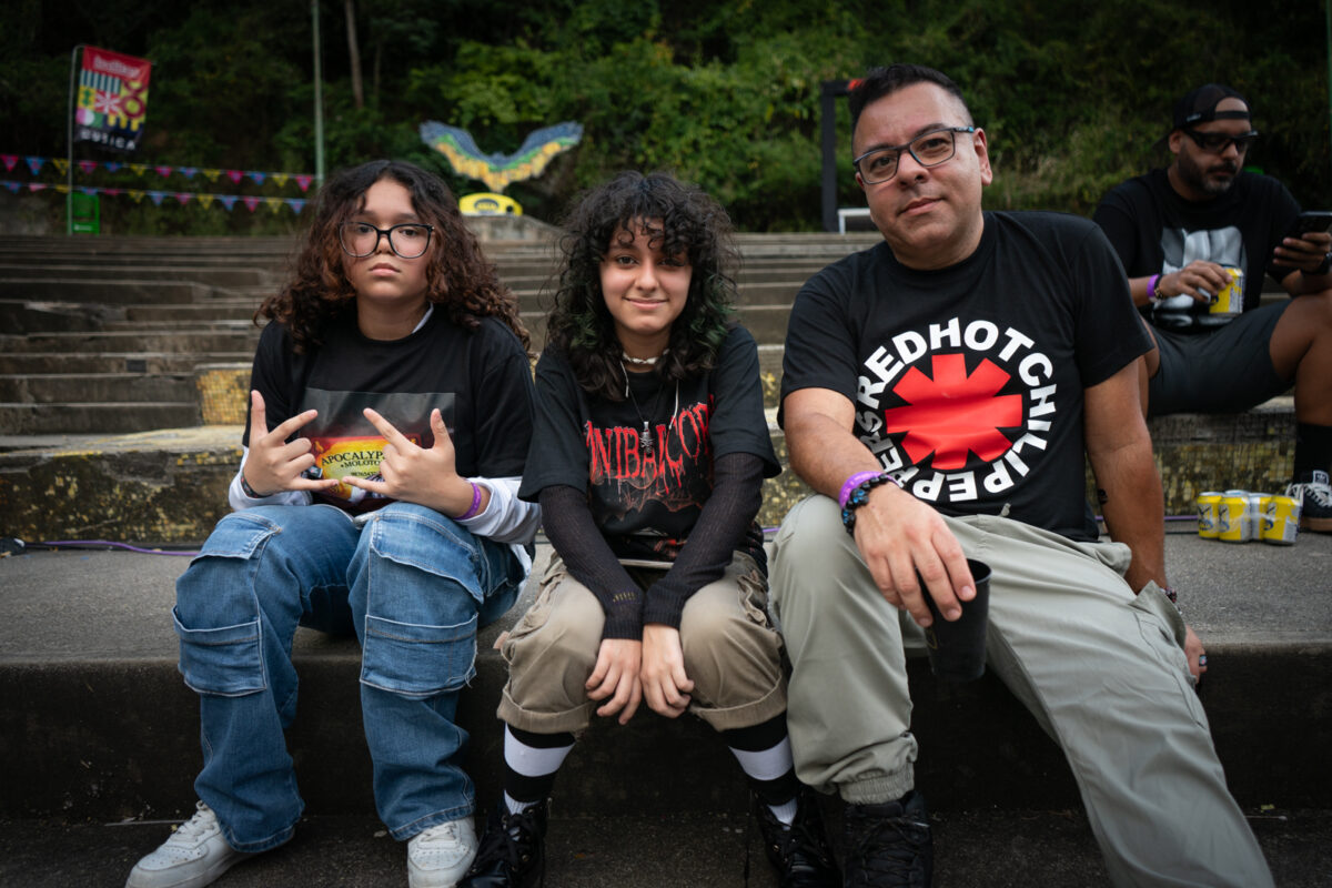 Molotov celebró sus 30 años de carrera con un concierto irreverente y multigeneracional en Caracas