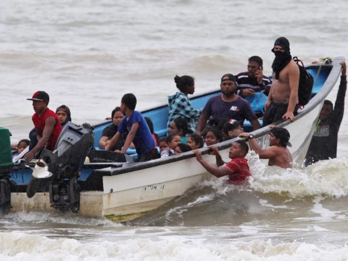 Detuvieron en Trinidad y Tobago una embarcación con 20 migrantes venezolanos