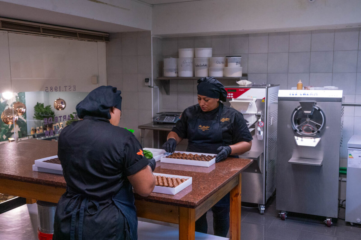 Los rostros y sabores que impulsan la chocolatería en Caracas