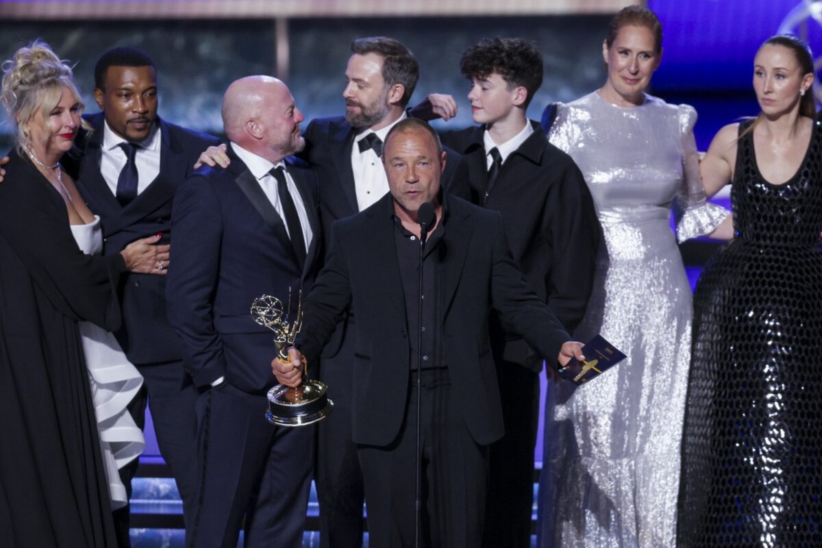 Premios Emmy 2025: dónde ver las series ganadoras
