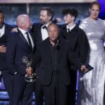 Premios Emmy 2025: dónde ver las series ganadoras