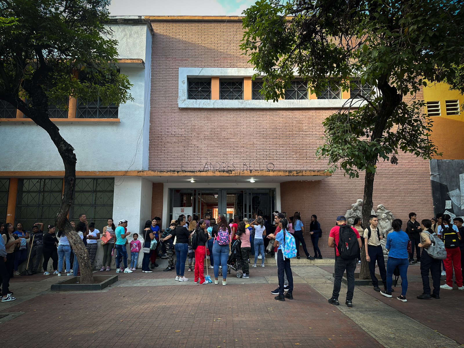 Ordenaron un despliegue de seguridad policial por el reinicio de clases en Venezuela