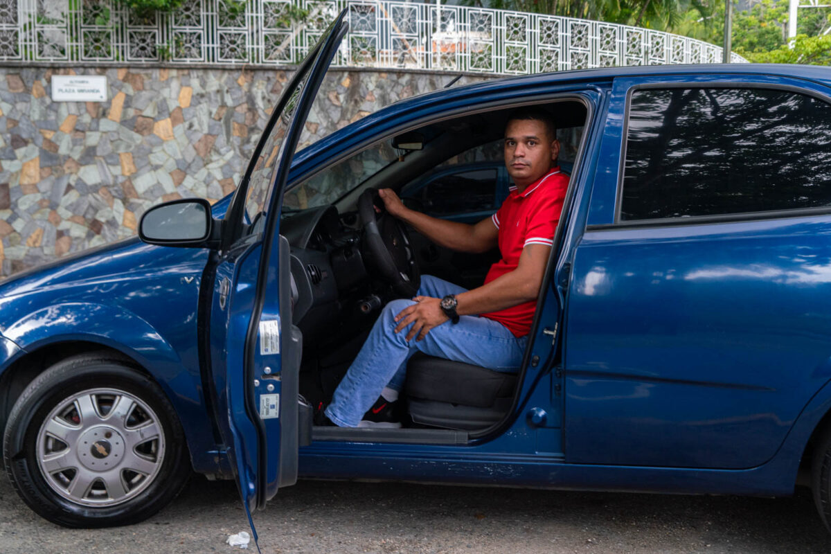 Sterling Pérez apuesta por un exoesqueleto hecho en Venezuela para recuperar su movilidad