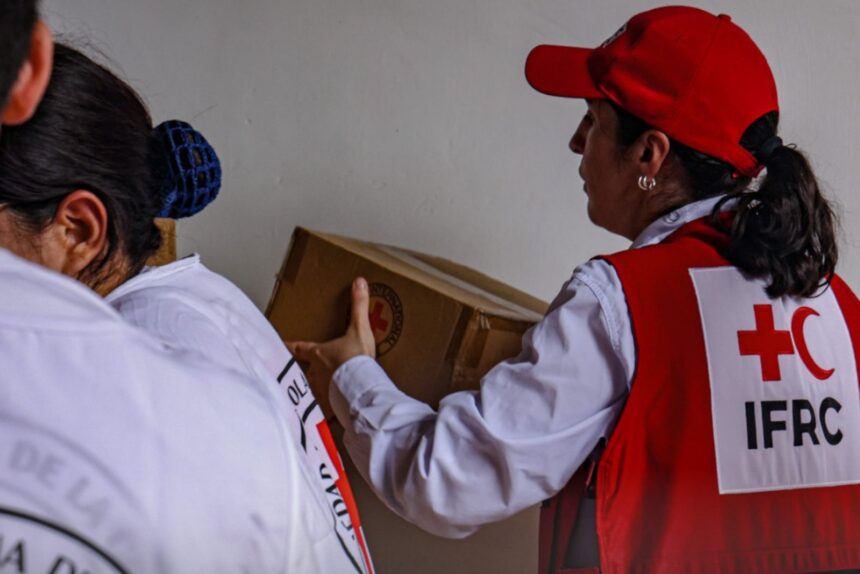 La Cruz Roja de Venezuela entregó kits de higiene y filtros de agua a familias afectadas por las lluvias en Barinas