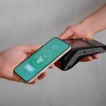 Los bancos que ya permiten hacer pago móvil con la tecnología NFC en Venezuela