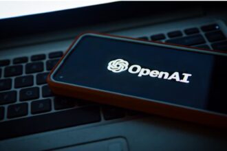 OpenAI establecerá controles parentales en ChatGPT en octubre de 2025