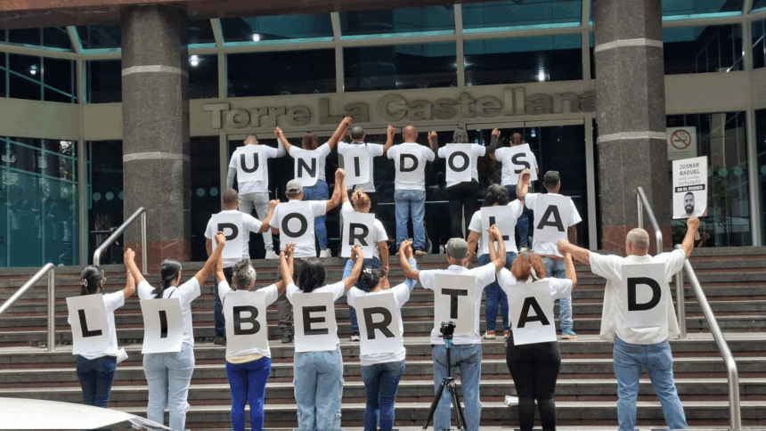 Familiares de presos políticos manifestaron frente a la Embajada de Alemania en Caracas