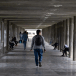 De 30 a 2.000 dólares: la brecha salarial entre profesores de la UCV y la UCAB