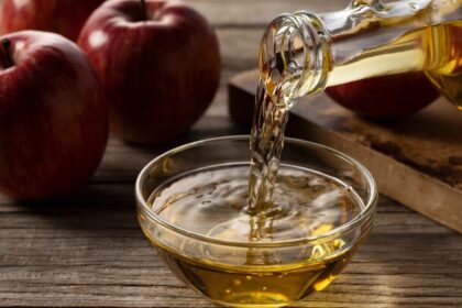 Retiraron un estudio que sugería que tomar vinagre de manzana a diario ayuda a perder peso