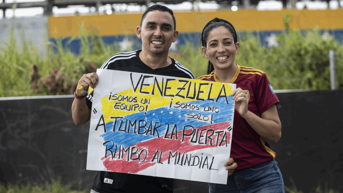 En imágenes: una marea Vinotinto llena Maturín esperando lograr el repechaje