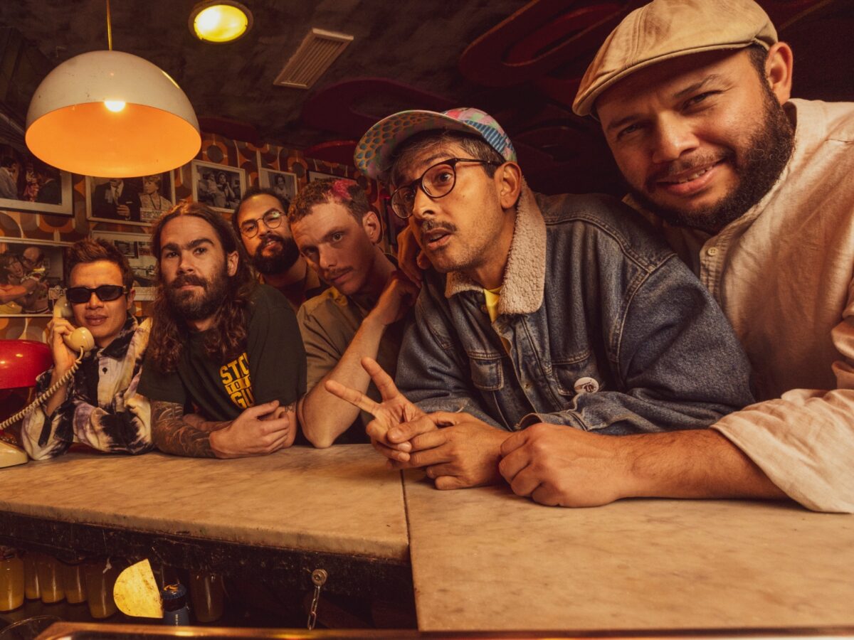 Candeleros: una banda latina en España que llevó su “caribe psicodélico” hasta África 