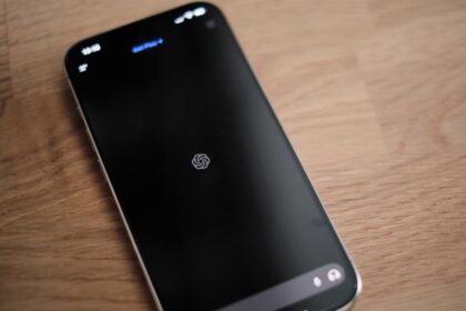 OpenAI establecerá controles parentales en ChatGPT en octubre de 2025
