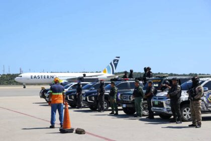 Arribó un vuelo con 185 venezolanos repatriados desde EE UU