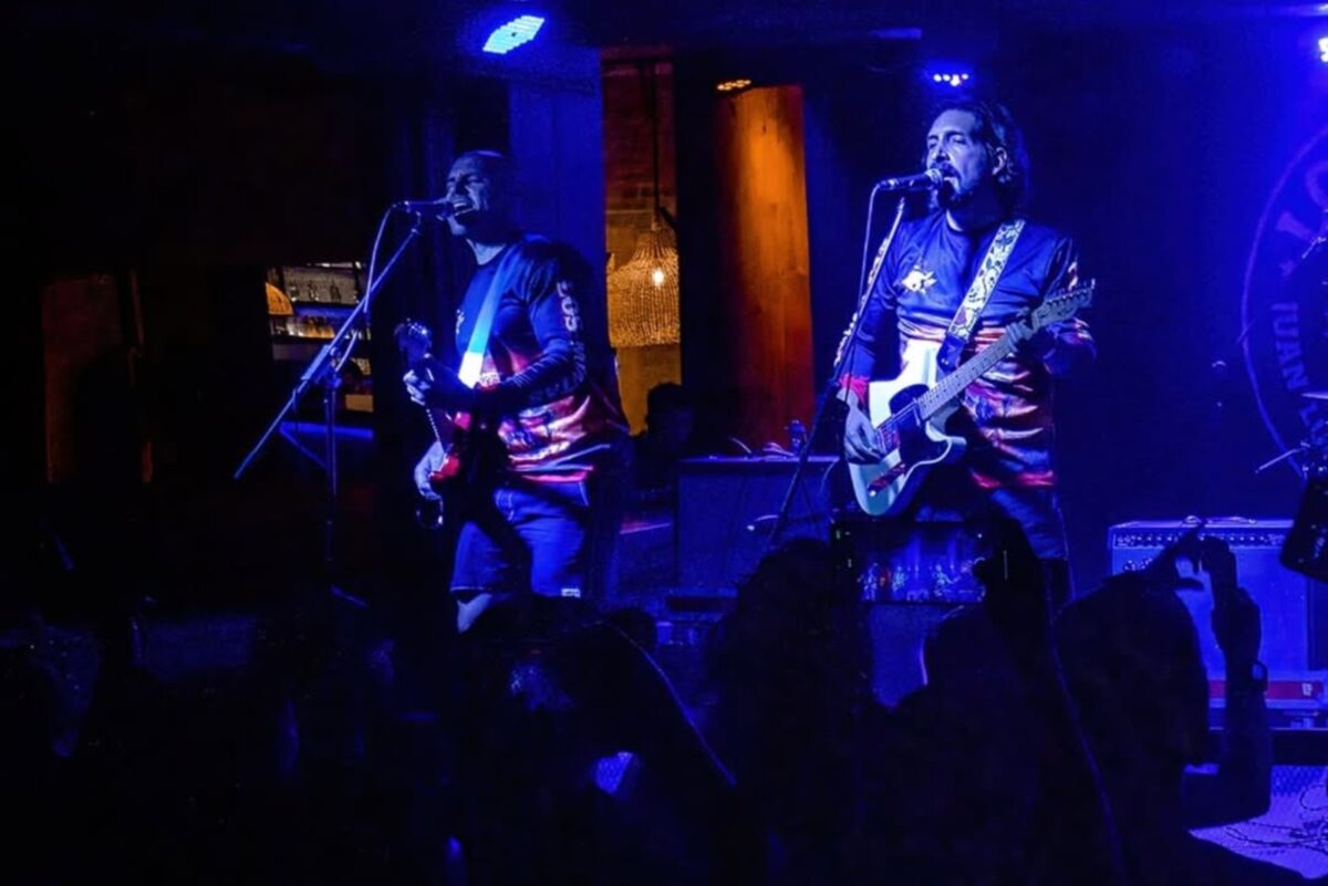 Tomates Fritos y Los Mentas comparten escenario en una noche de rock como en los viejos tiempos