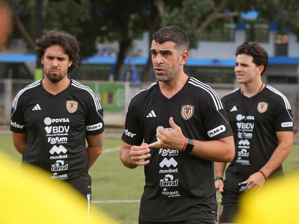 ¿Quién es Johnny Ferreira, el director técnico interino de la Vinotinto Sub-15?