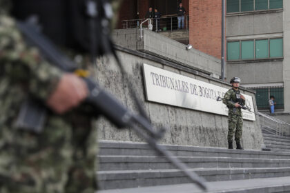 Justicia colombiana anuló la condena contra el expresidente Álvaro Uribe y lo declaró inocente