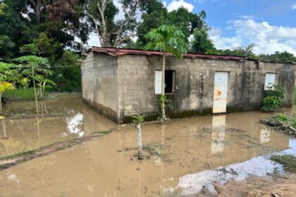 200 viviendas resultaron afectadas por la crecida del río Amana en Maturín
