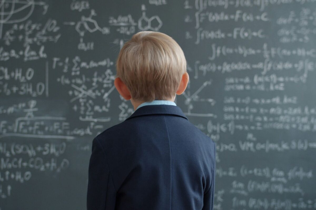 Más allá de la lectura: ¿Qué es la dislexia y qué mitos existen sobre este trastorno?