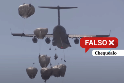 ¿Un video muestra a paracaidistas estadounidenses sobre el mar Caribe?