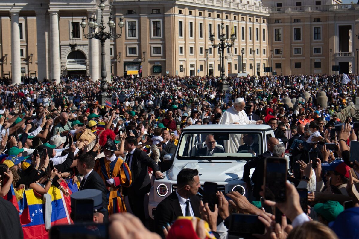 Canonización José Gregorio Hernández y Carmen Rendiles