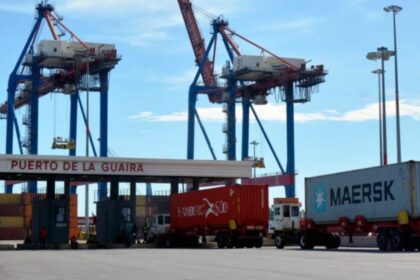 Envíos puerta a puerta en Venezuela presentan retrasos mientras las empresas se ajustan a las regulaciones vigentes