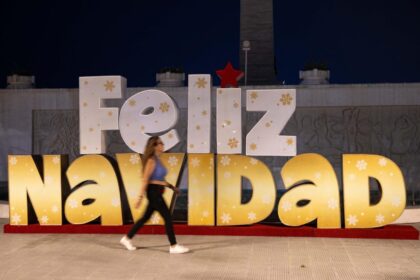 Los venezolanos viven el “adelanto” de la Navidad preocupados por la crisis: “No hay poder adquisitivo”