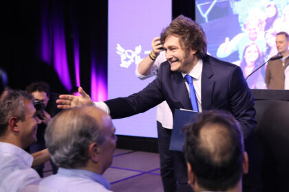 Las claves del triunfo del partido de Javier Milei en el congreso de Argentina