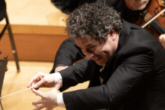 “Gracias, Gustavo”: la Filarmónica de Los Ángeles despide a Dudamel tras 17 años de dirección