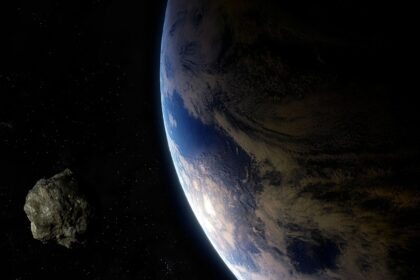 NASA halló un asteroide que acompaña la órbita de la Tierra como si fuera una luna